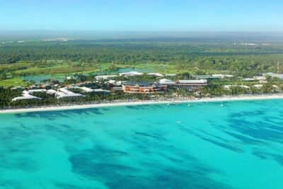 Private Transfer Punta Cana Airport to/from Barcelo Bavaro Palace - The Direct Drive to Barcelo Bavaro Palace (About 25 Minutes)