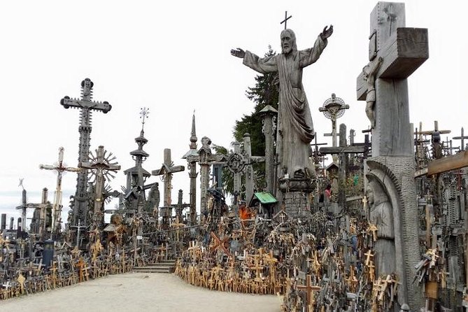 Private Trip from Vilnius to Riga: Hill of Crosses, Rundale Palace, Bauska castl - Bauska Castle: A Quick Stop With Great Photo Value