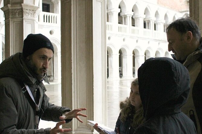 Private Venice Family Tour with Saint Mark’s & Doge’s Palace - Stop 1: St. Mark’s Basilica without the long outside wait
