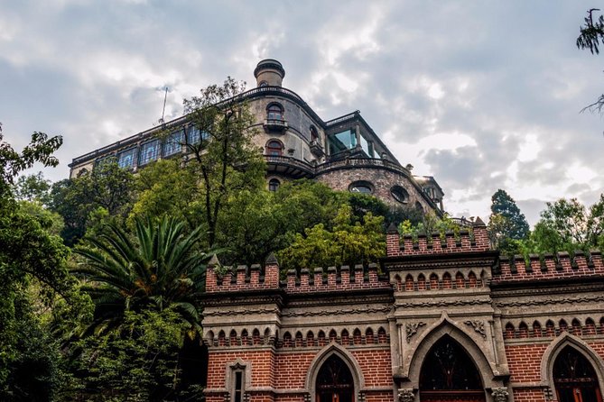 Private Walking Tour Anthropology Museum & Chapultepec Castle - A private day of artifacts and royal views in Mexico City