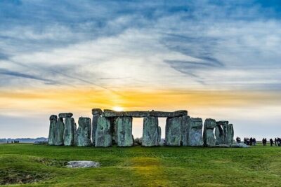 Private Windsor Castle and Stonehenge Day Tour - Stonehenge at Arm’s Length, Plus the New Visitor Centre