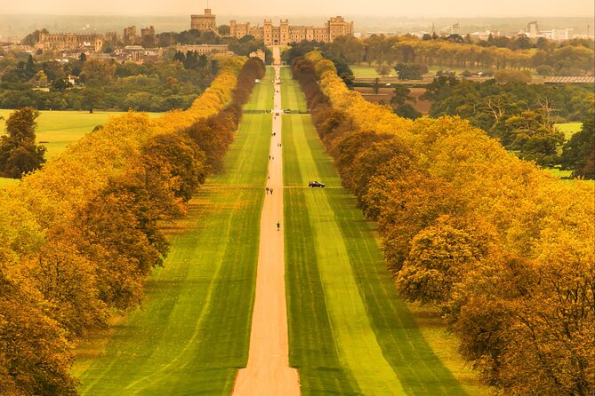 Private Windsor Castle, Stonehenge, The City of Bath Day Tour - Private transport: small group comfort on a long road