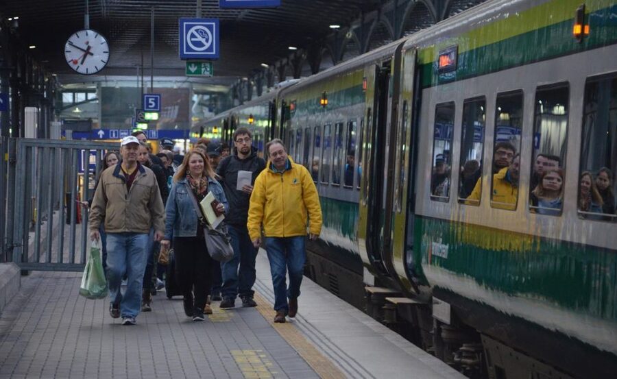 Rail Tour: The Cliffs of Moher & Bunratty Castle Tour - Dublin Heuston at 6:40: getting on track with minimal fuss