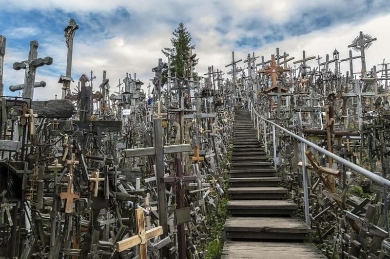 Riga: Hill of Crosses, Guided Rundale Palace & Bauska Castle - That Lithuania–Latvia border pause: quick photos, then back to the story
