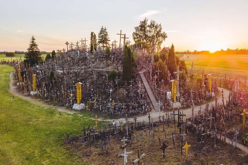 Riga: Hill of Crosses, Guided Rundale Palace & Bauska Castle - Price and value: why $130 can actually make sense