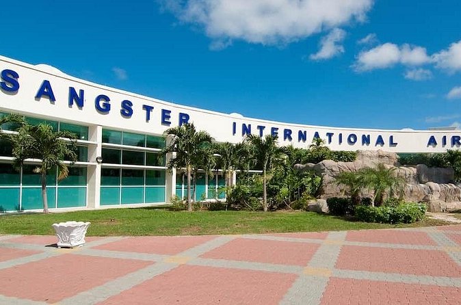 Riu Reggae/Riu Montego Bay/Riu Palace Private Airport Transfer - Driver Vibes: Friendly Conversations vs. Quick Silence