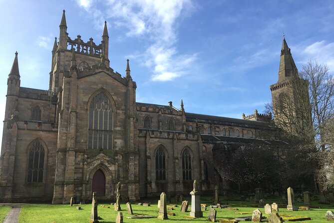 Rosslyn Chapel, Dunfermline Abbey and Stirling Castle Day Tour - Dunfermline Abbey and Palace: Robert the Bruce’s final resting place