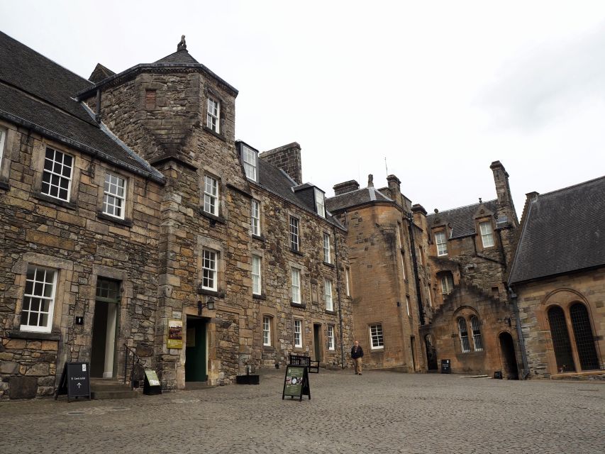 Rosslyn Chapel, Stirling Castle & Dunfermline Abbey Tour - Dunfermline Abbey and Palace: Robert the Bruce’s long shadow