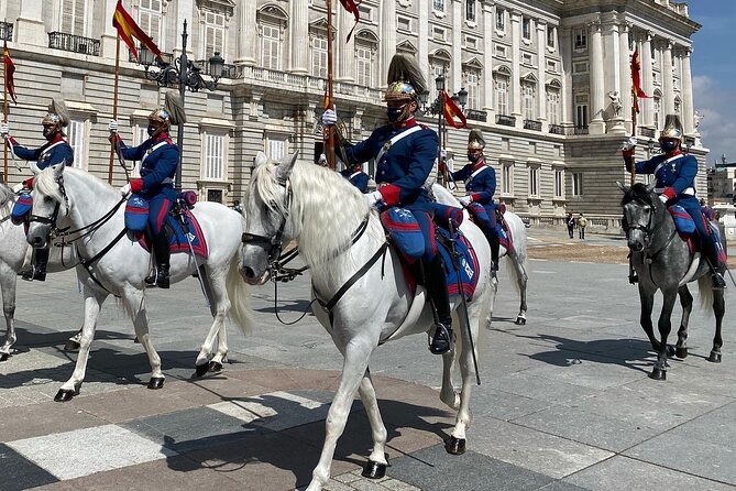Royal Palace Madrid Small Group Tour with Skip the Line Ticket - The 1.5-Hour Palace Route: Columns Hall and Sabatini’s Staircase