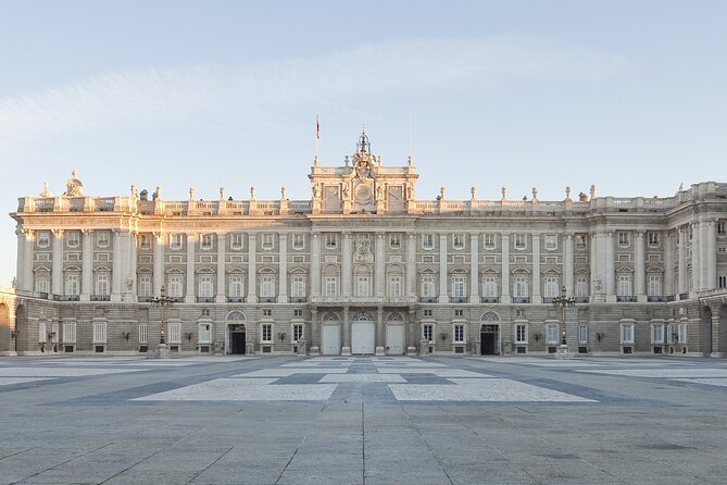Royal Palace of Madrid Early Entrance Tour Skip-The-Line Ticket - Armory Square and what to do next on your own