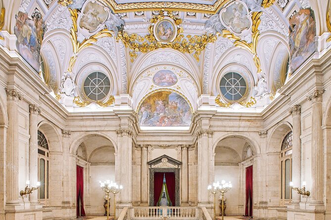 Royal Palace of Madrid Early Entrance Tour Skip-The-Line Ticket - Group size, languages, and the crowd reality check