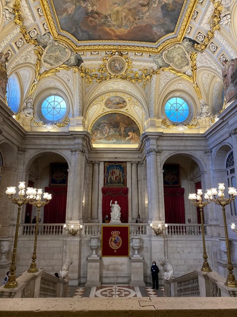 Royal Palace of Madrid Guided Tour Small Group or Private - Royal Chapel: where power turns into ceremony