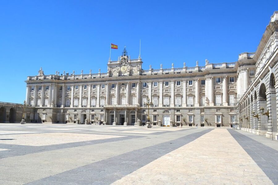 Royal Palace of Madrid Skip-the-Line and Retiro Park Tour - Retiro Park highlights you’ll actually remember: Palacio de Cristal and old hermitage remains