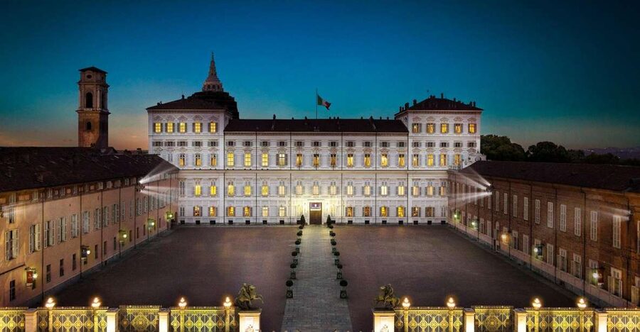 Royal Palace of Turin and Palazzo Madama Night Guided Tour - The Chapel of the Holy Shroud: a stop you’ll remember