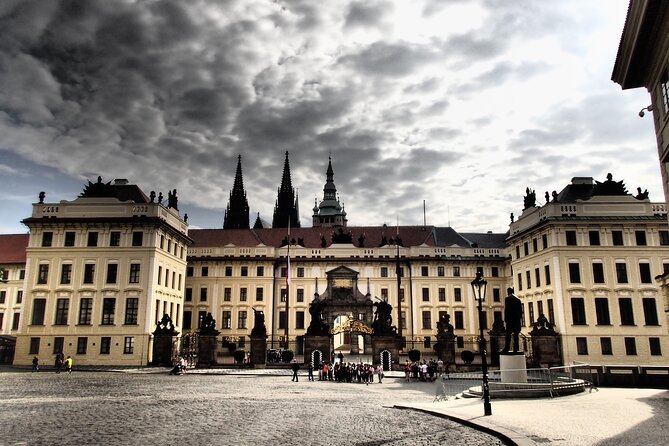 Saint Vitus Cathedral and Hidden Gems of Prague Castle - Golden Lane, then the ride to Petřín Hill