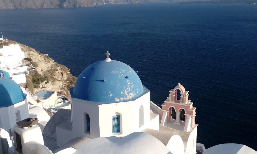 Santorini: Small-Group Highlights Tour of Venetian Castles - Pyrgos Kallistis: hilltop Venetian castle views over the caldera