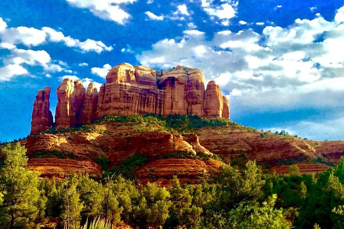 Sedona with Jerome and Montezuma Castle One-Day Van Tour - Sedona Red Rocks and the Chapel of the Holy Cross: where the morning turns into photos