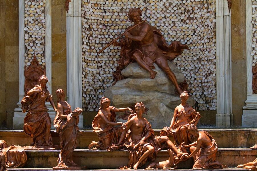 Segovia: Royal Palace of La Granja de San Ildefonso Tour - Itinerary flow: from Real Colegiata to garden finish