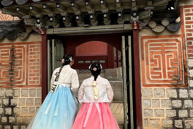 Seoul City Full Day Tour - Changdeok Palace (wearing Hanbok) - Bukchon Hanok Village walk: 600 years of Seoul in one guided hour