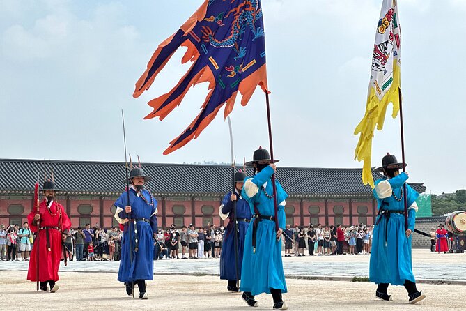 Seoul City Half Day Tour-Gyeongbok Palace Guard Changing Ceremony - Gyeongbokgung Palace and the Guard ceremony at Gwanghwamun Gate