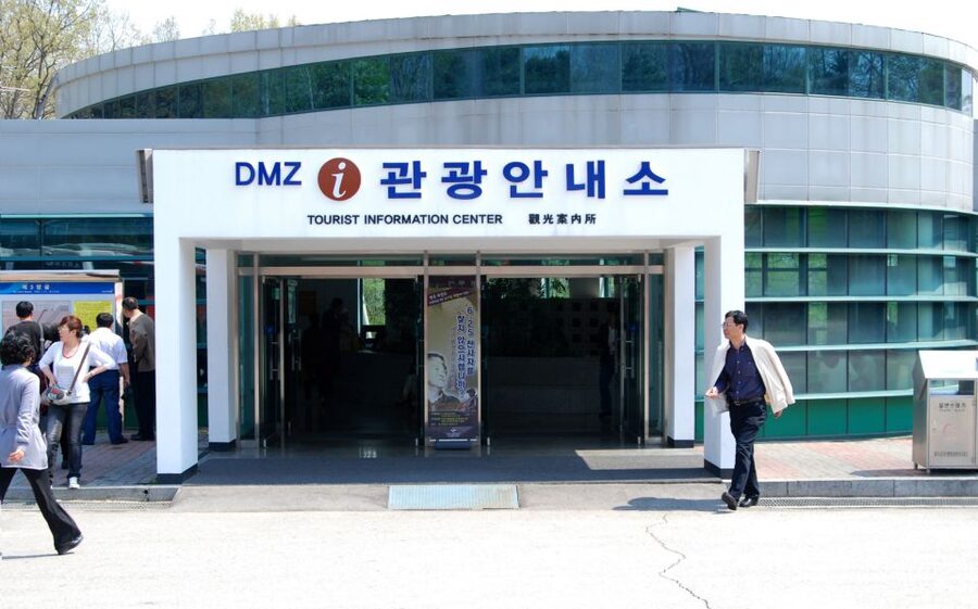 Seoul: DMZ, Gyeongbokgung Palace & City Tour - The Context Center: Past, Present, and Future in One Thread