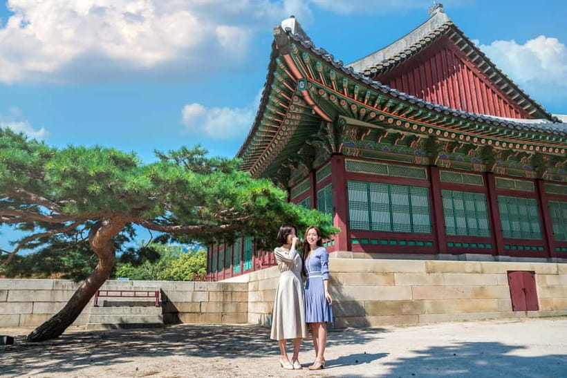 Seoul: Gyeongbokgung Palace Half Day Tour - Photo stops where kings and queens once stood