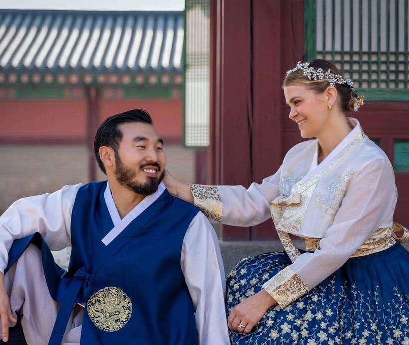 Seoul: Hanbok Rental with Gyeongbokgung Palace Entry - Key Things to Know Before You Go