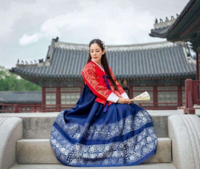 Seoul: Hanbok Rental with Gyeongbokgung Palace Entry - Daehan Hanbok Pick-Up: Fast Access Near Gyeongbokgung Station