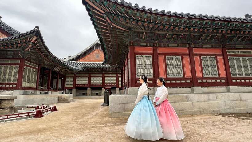Seoul Highlights: Gyeongbok Palace, Insadong & N Seoul Tower - Namsangol Hanok Village: a calm break before the skyline