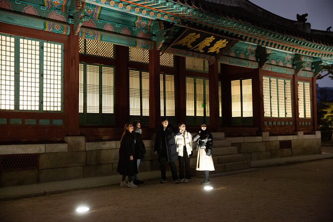 Seoul Night Palace & Market Food Tour with Vehicle - Who This Night Tour Is Best For