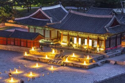 Seoul Night Tour (Gwangjang Market, Royal Palace and Naksan Park) - Changgyeonggung Palace after dark: queen-and-concubine courtyards in evening light