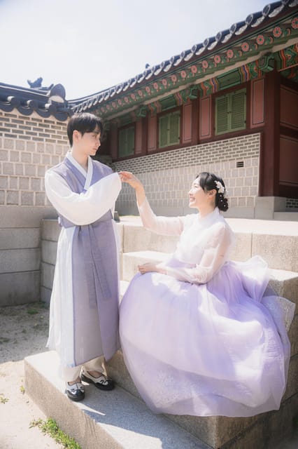 Seoul: Professional Hanbok Photography at Gyeongbok Palace - The Gwanghwamun Walk and Photo Stop: Your First Frames Set the Tone