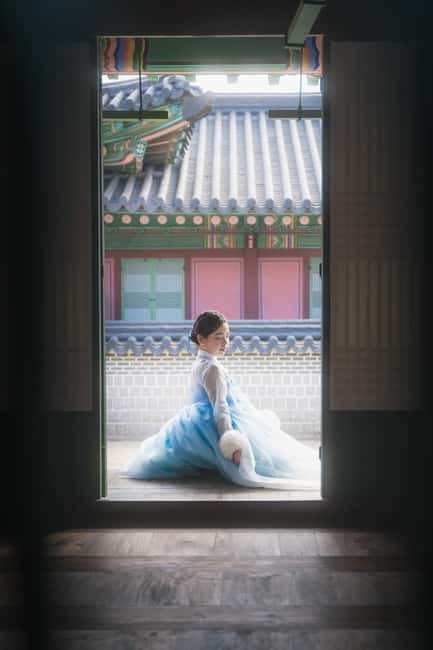 Seoul: Professional Hanbok Photography at Gyeongbok Palace - Comfort, Weather, and How Direction Keeps You Looking Natural