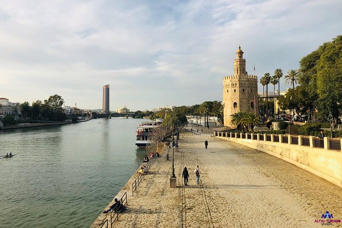 Seville Palaces: Dueñas Palace and Pilate House Tour - Price and Value: What You’re Really Paying For