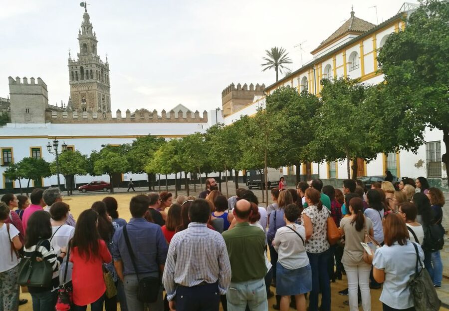 Seville Royal Palace and Game of Thrones Tour - Starting point and timing: what the schedule feels like
