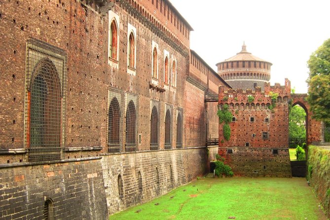 Sforza Castle and Michelangelo's Pietà Rondanini guided experience - Castello Sforzesco on the inside: where context changes the experience