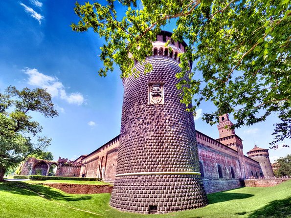 Sforza Castle and Michelangelo's Pietà Rondanini guided experience - You might also catch Leonardo connections