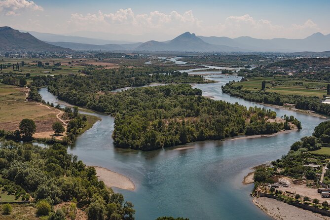 Shkodra from Tirana: Day Tour of castle, city & Skadar Lake - The guide makes the difference: Ilir Gramo (and Tony) in the spotlight