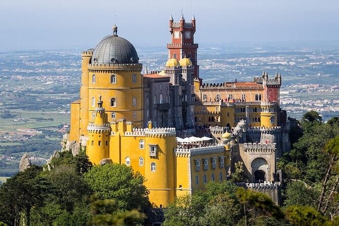 Sintra Cascais Private Tour with Pena Palace and Mouros Castle - Key things that make this tour work