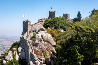 Sintra: Castle of the Moors & Quinta Entry with Audio Guides - Pre-download strategy: beat Wi‑Fi stress before you arrive
