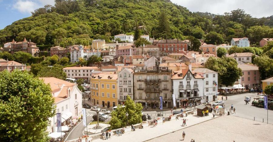 Sintra: Half-Day Tour with Royal Palace Ticket - Sintra Village break: where quick snacks turn into real memories