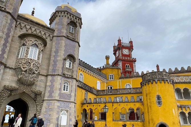 Sintra, Pena Palace, Cabo da Roca, Cascais Day Trip from Lisbon - Sintra Historic Center: Your Hour to Get Your Bearings