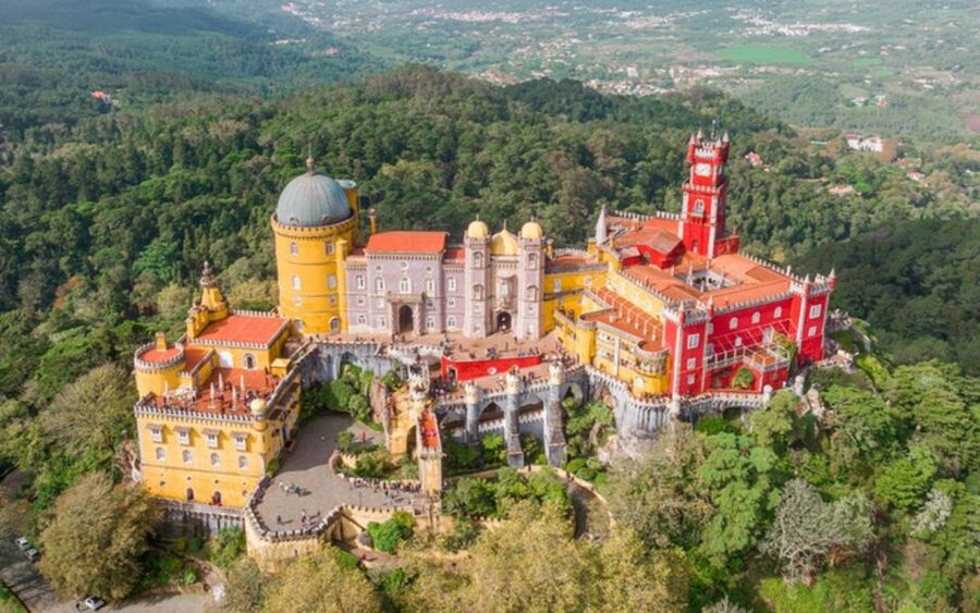 Sintra: Pena Palace, Moorish Castle, Regaleira, & Monserrate - Pena Palace and Park: Color, Cliffs, and Time-Slot Reality