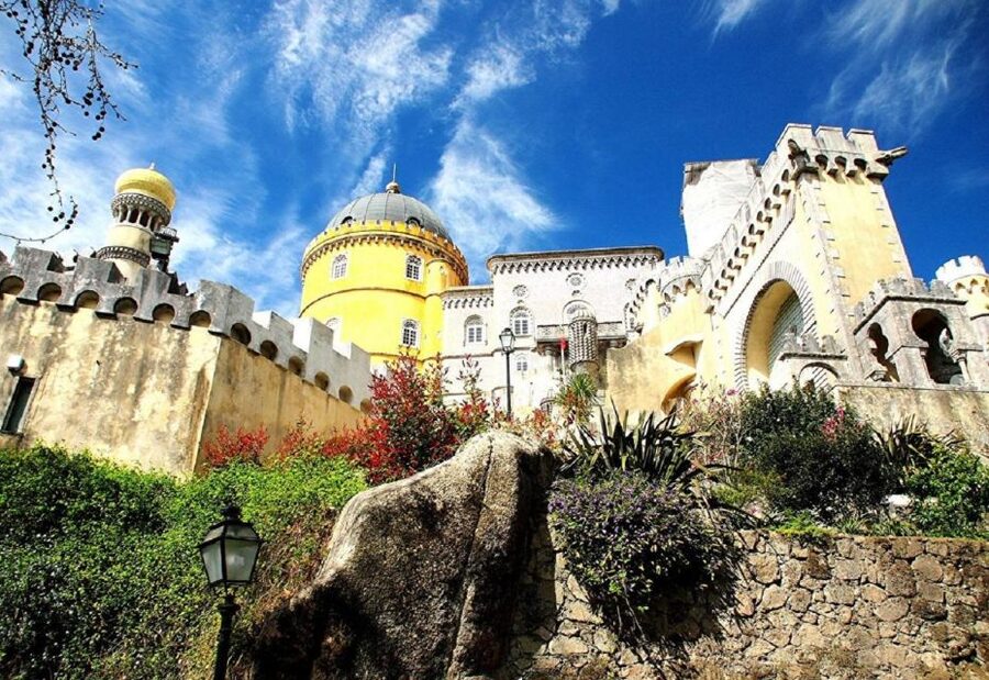 Sintra: Pena Palace, Moorish Castle, Regaleira, & Monserrate - Quinta da Regaleira: Secret Pathways and the Initiation Well