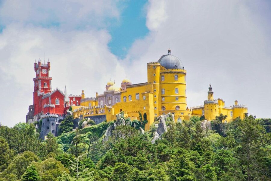 Sintra: Pena Palace, Moorish Castle, Regaleira, & Monserrate - Optional Coast Finish: Cabo da Roca and Boca do Inferno