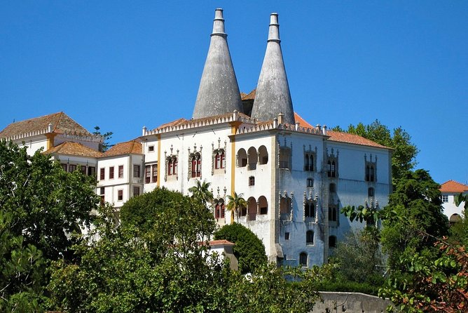 Sintra, Pena Palace, Quinta da Regaleira & Cascais Group Tour - The Walking Reality: Moderate, but Not for Everyone