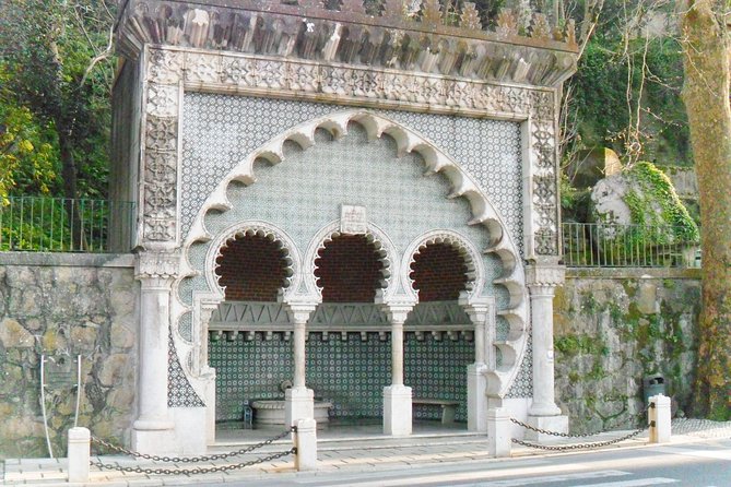 Sintra Private Personalized Half-Day Experience - Centro Histórico de Sintra: Quick Town Reset and Photo Bearings