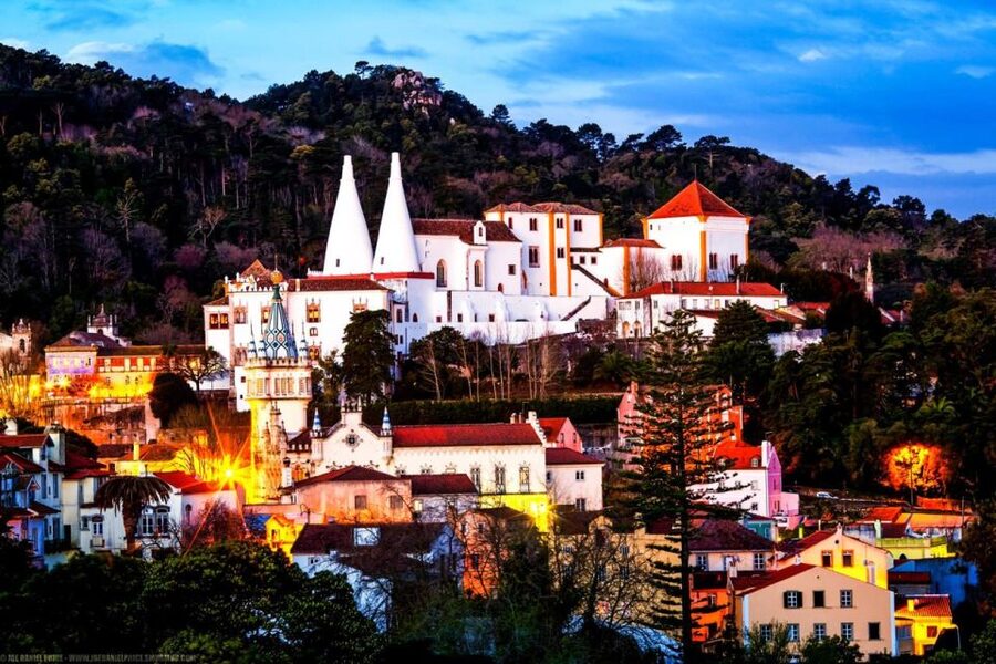 Sintra: Private Tour with Guided Pena Palace Experience - How the 2-Hour Pena Palace Visit Works (and What to Watch For)