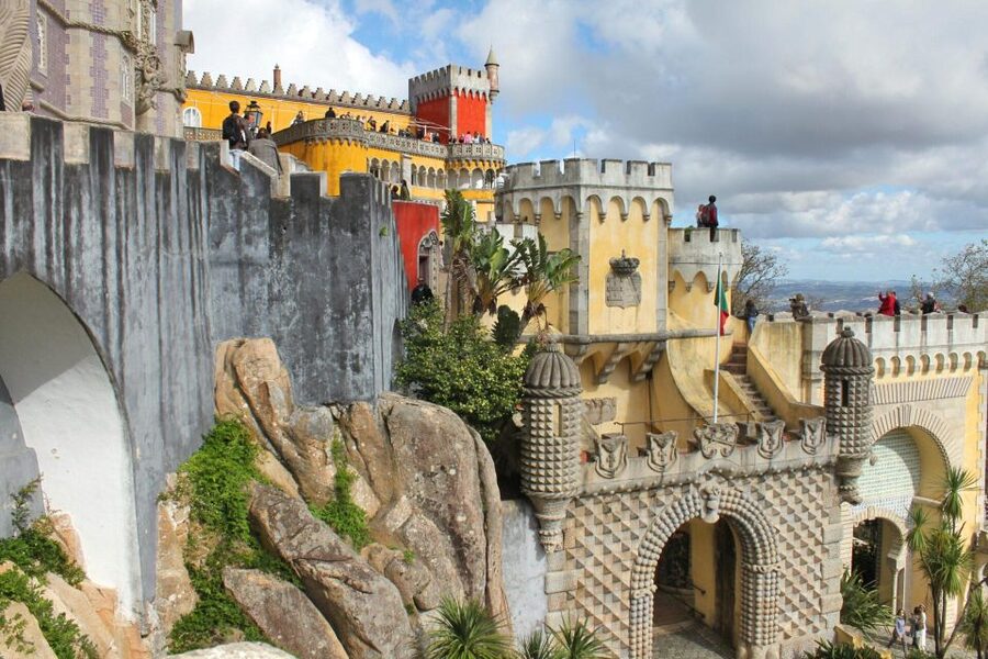 Sintra: Private Tour with Guided Pena Palace Experience - Who This Tour Fits Best (and Who Might Want a Longer Day)