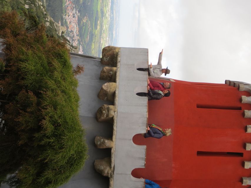 Sintra: Walking Tour with Palace, Castle, and Old Town Visit - Key things that make this tour worth your time